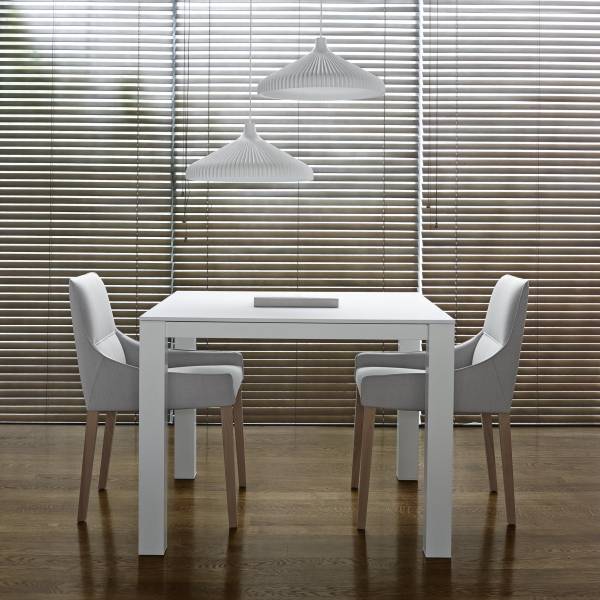 Magasin avec chaises de créateurs Vaucluse